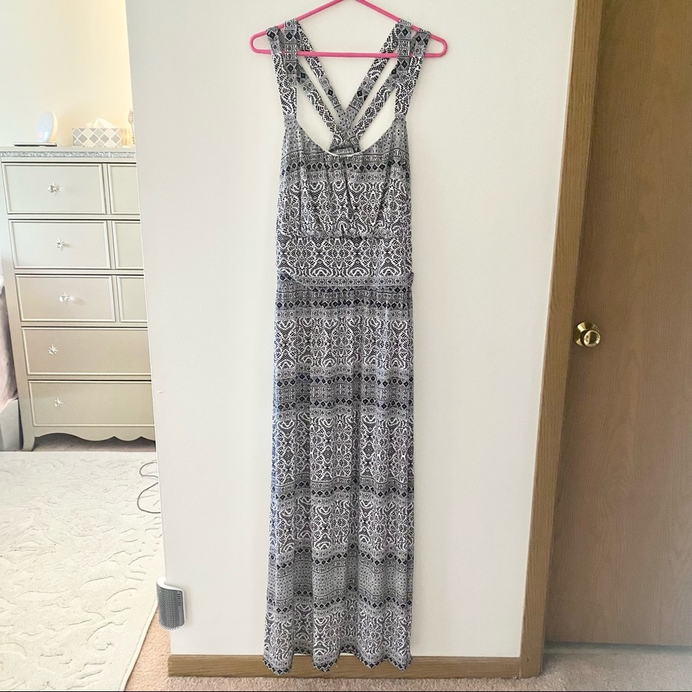 Maurice’s Black and White Criss Cross Maxi Dress Size 3